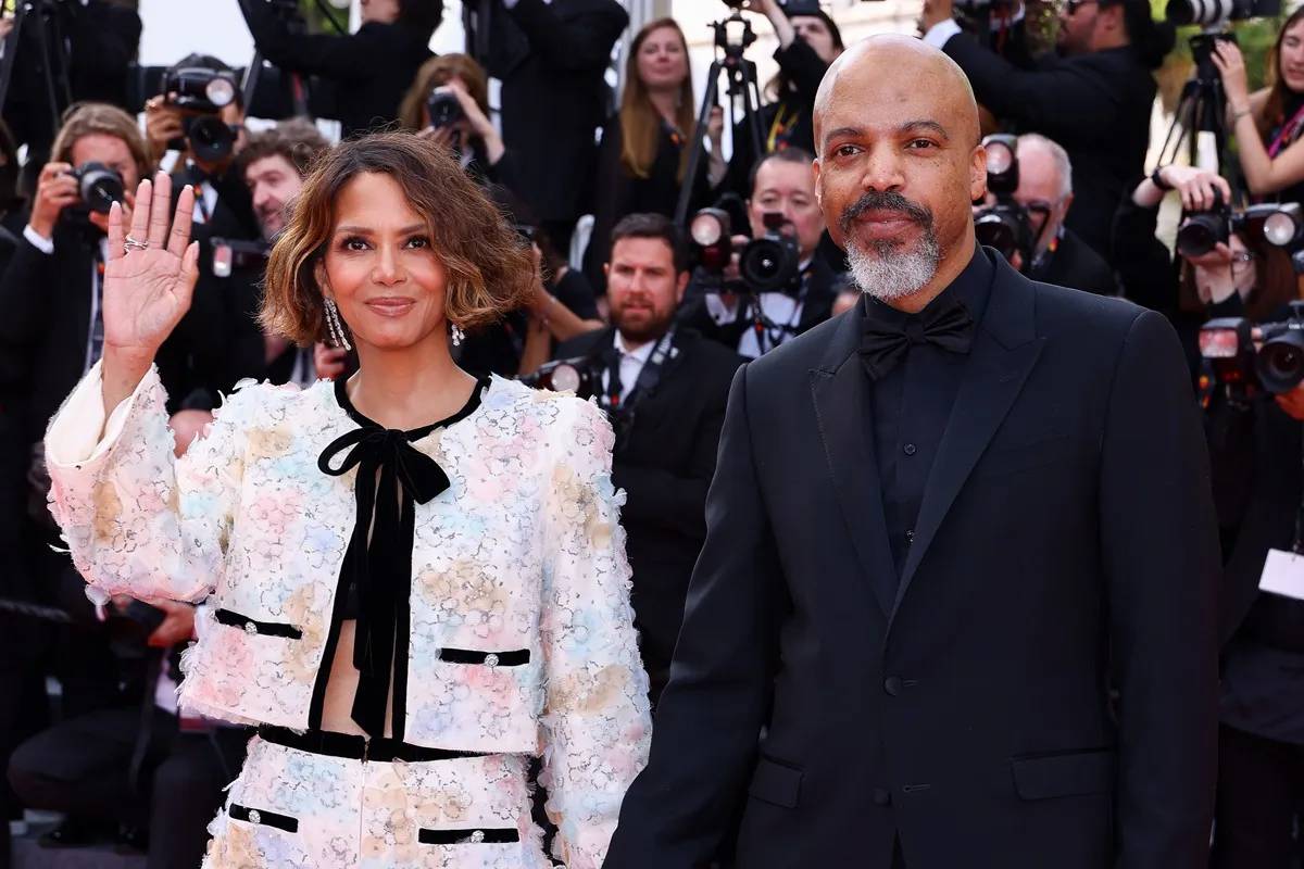 Halle Berry'nin Nişan Yüzüğü, Eşi Van Hunt'tan Daha Fazla Bir Ev Kadar Değerli